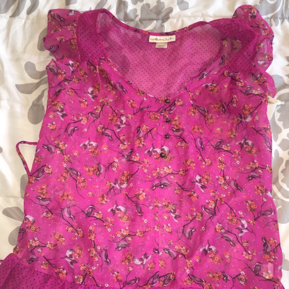 Ruffle top